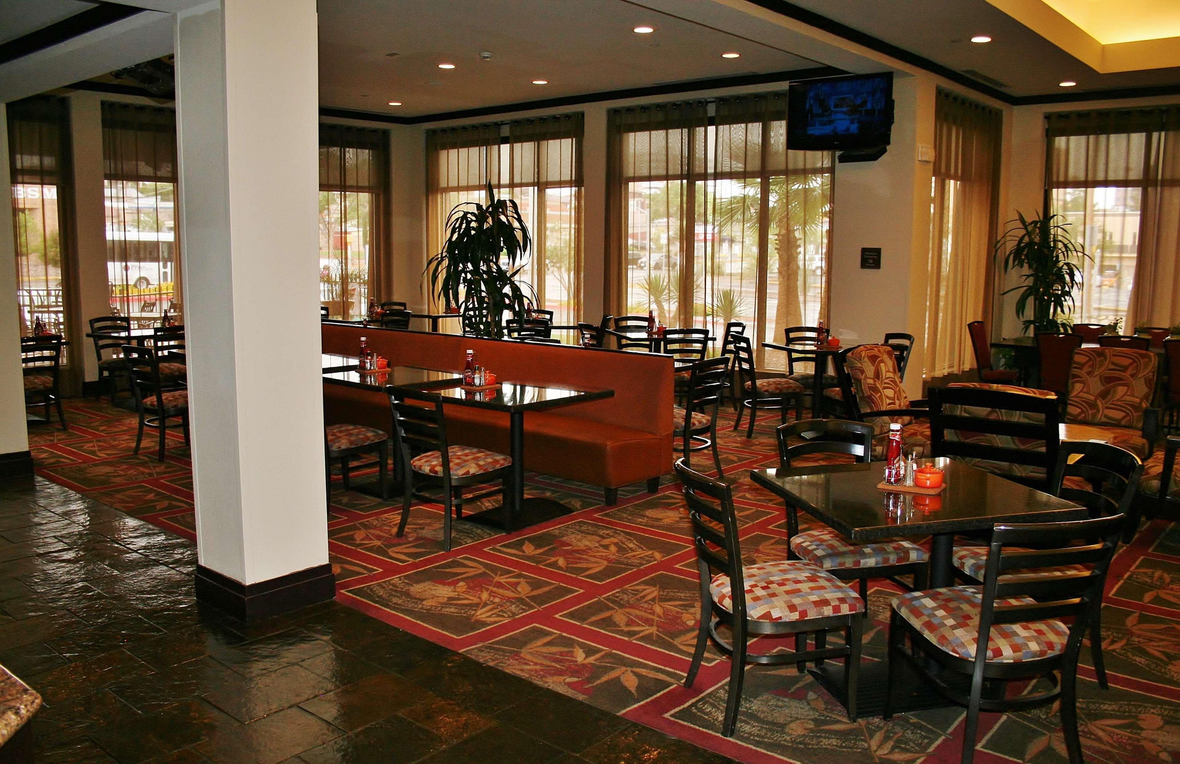Hilton Garden Inn El Paso University Exterior photo