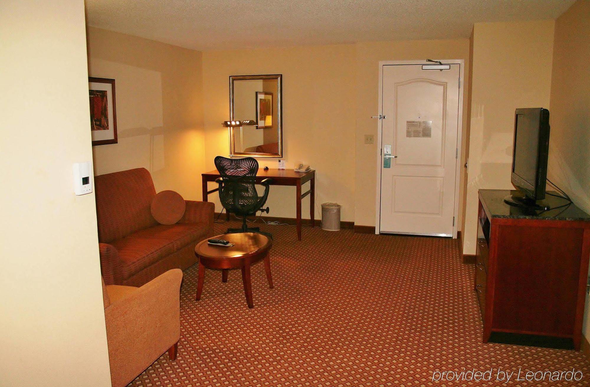 Hilton Garden Inn El Paso University Facilities photo